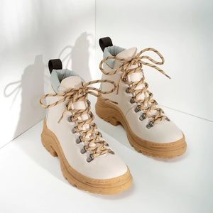 Alice + Whittles Limited Edition Allegra Weekend Boot